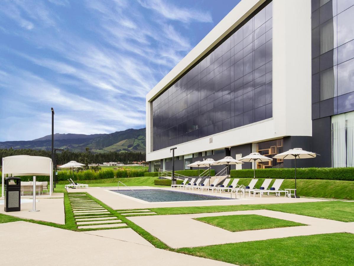 Eb Hotel By Eurobuilding Quito Airport Tababela Exterior photo